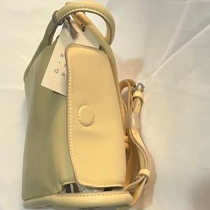 💛SUMMERTIME💛 Pastel Yellow Bucket Shoulder Bag